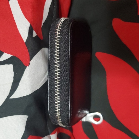 Black Leather Credit Card Case - Picture 2 of 3